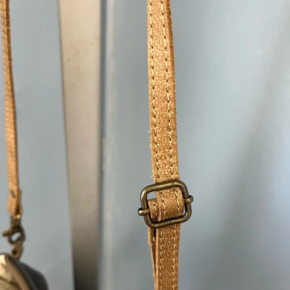 Myra Crossbody Bag-NWOT - Picture 6 of 6